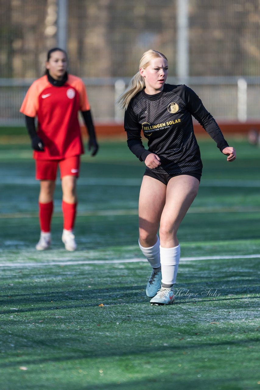 Bild 128 - wBJ VfL Pinneberg2 - Eimsbuttler TV 3 : Ergebnis: 5:0